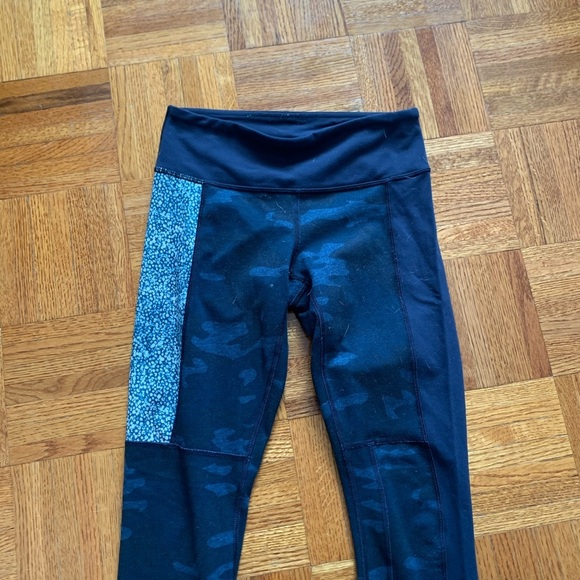 Lululemon Wunder Under Leggings - Picture 3 of 6